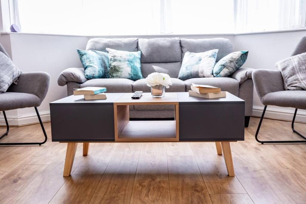 Windsor House 3 Bedrooms Sleeps 8 Manchester Exteriér fotografie