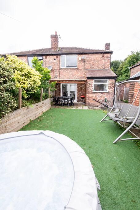 Windsor House 3 Bedrooms Sleeps 8 Manchester Exteriér fotografie