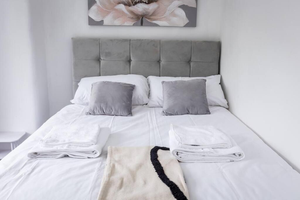 Windsor House 3 Bedrooms Sleeps 8 Manchester Exteriér fotografie